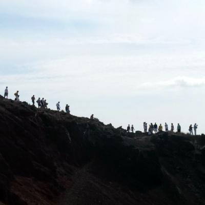 People on the way to Red Beach
