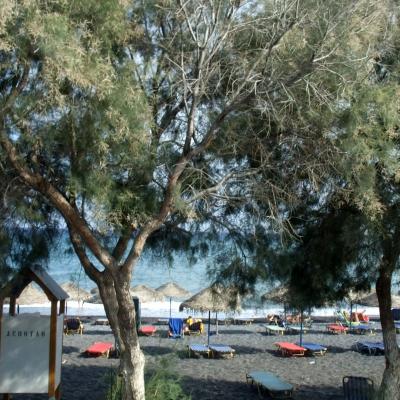 Kamari beach from the promenade