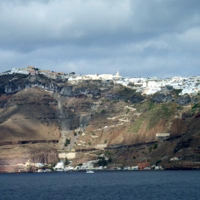Fira with old port